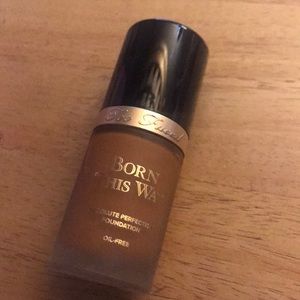 Too Faced Born This Way Foundation